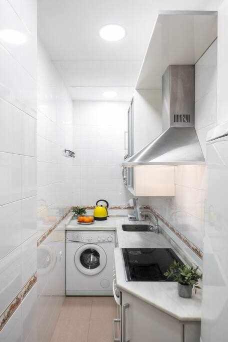 Monkeys Apartments 7Revueltas Deluxe Севиля Екстериор снимка